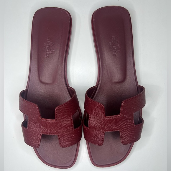 Hermes Oran Sandals in Rouge - Picture 4 of 11